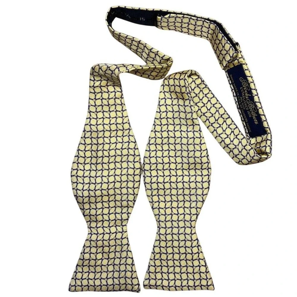 Brooks Brothers‎ Mens Silk Bow Tie Yellow Navy Geometric Lattice Self Tie USA